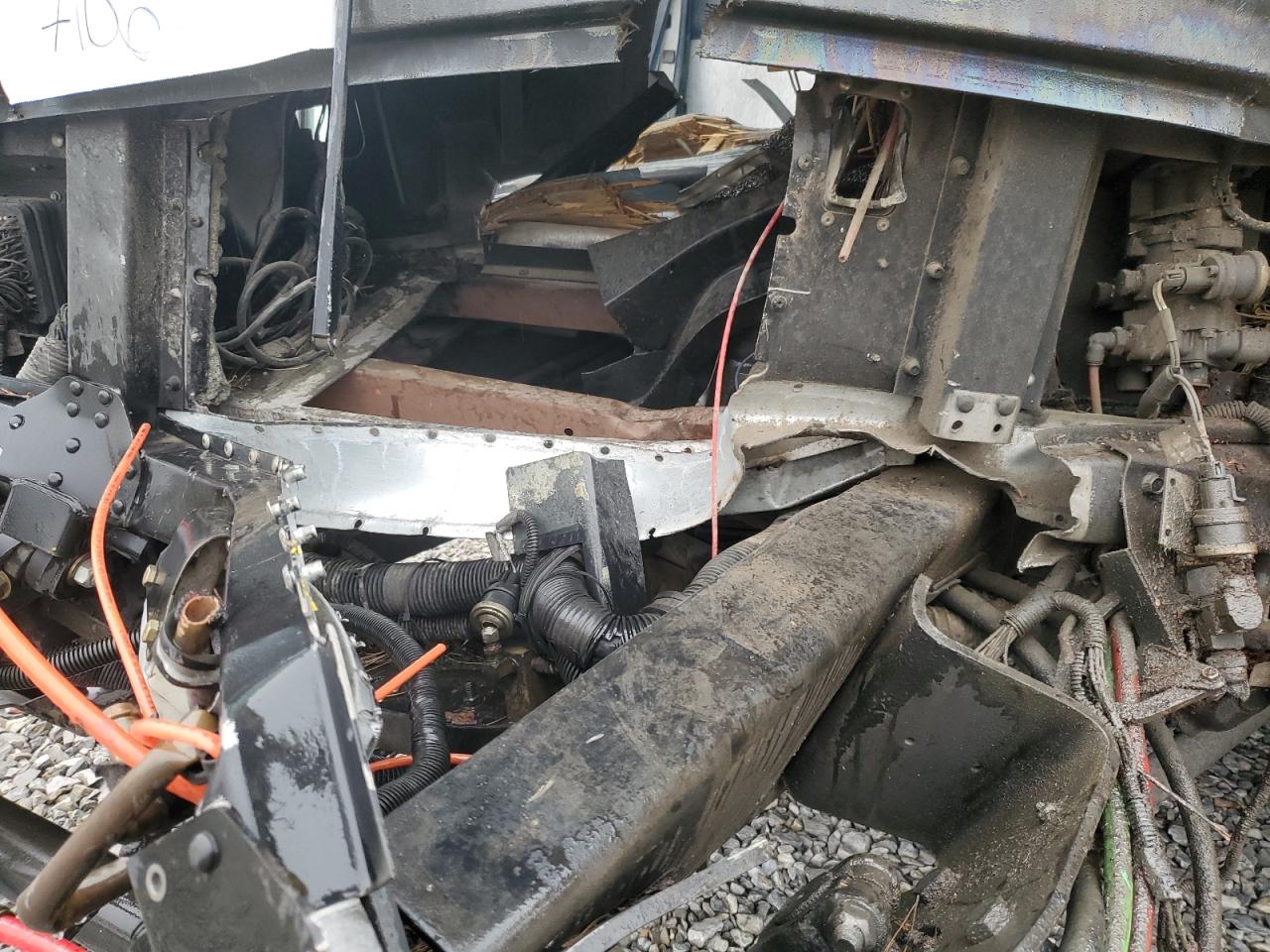 Lot #3265083896 2005 THOMAS SCHOOL BUS