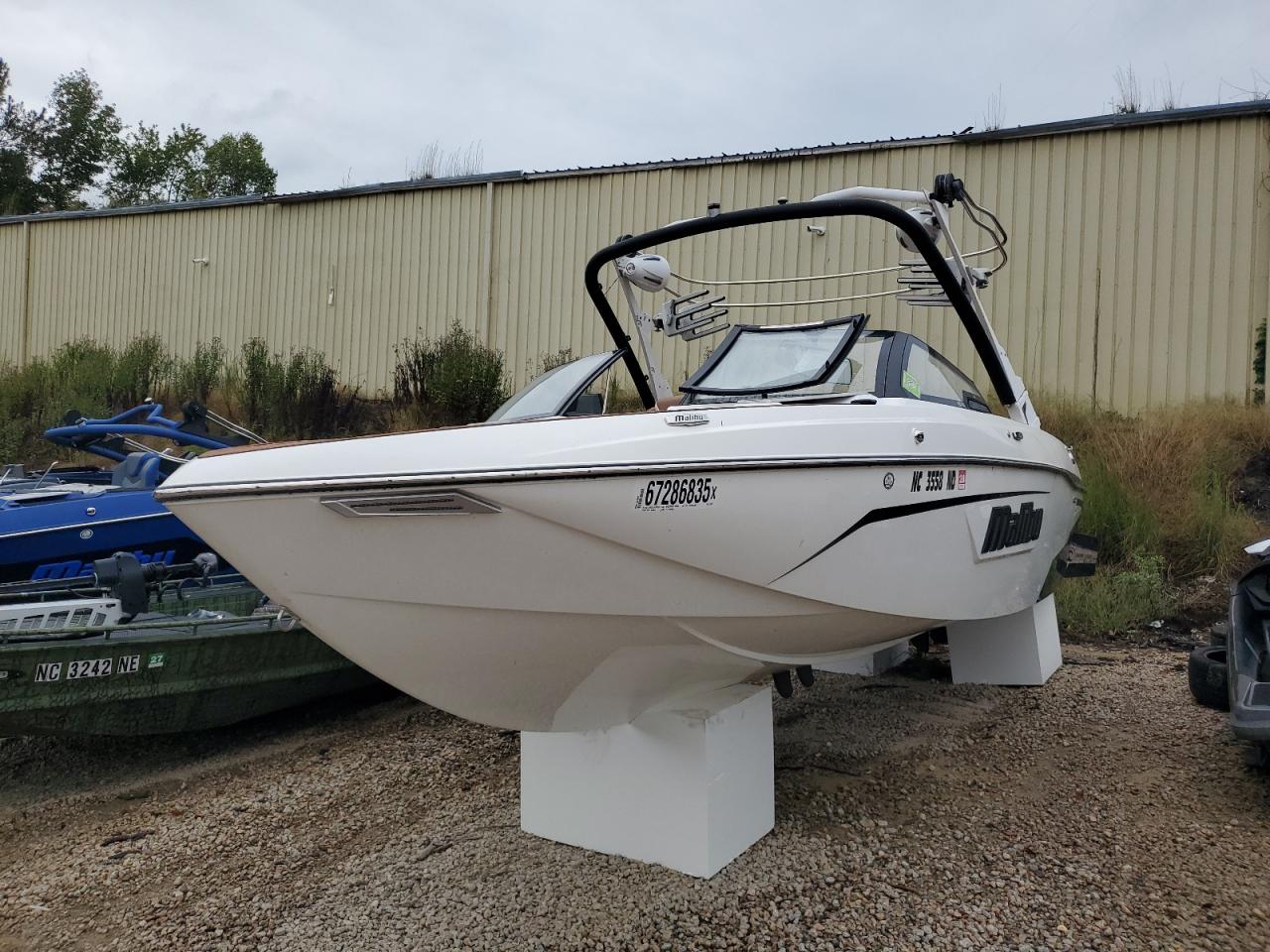 Lot #3268360257 2023 MALIBU BOAT