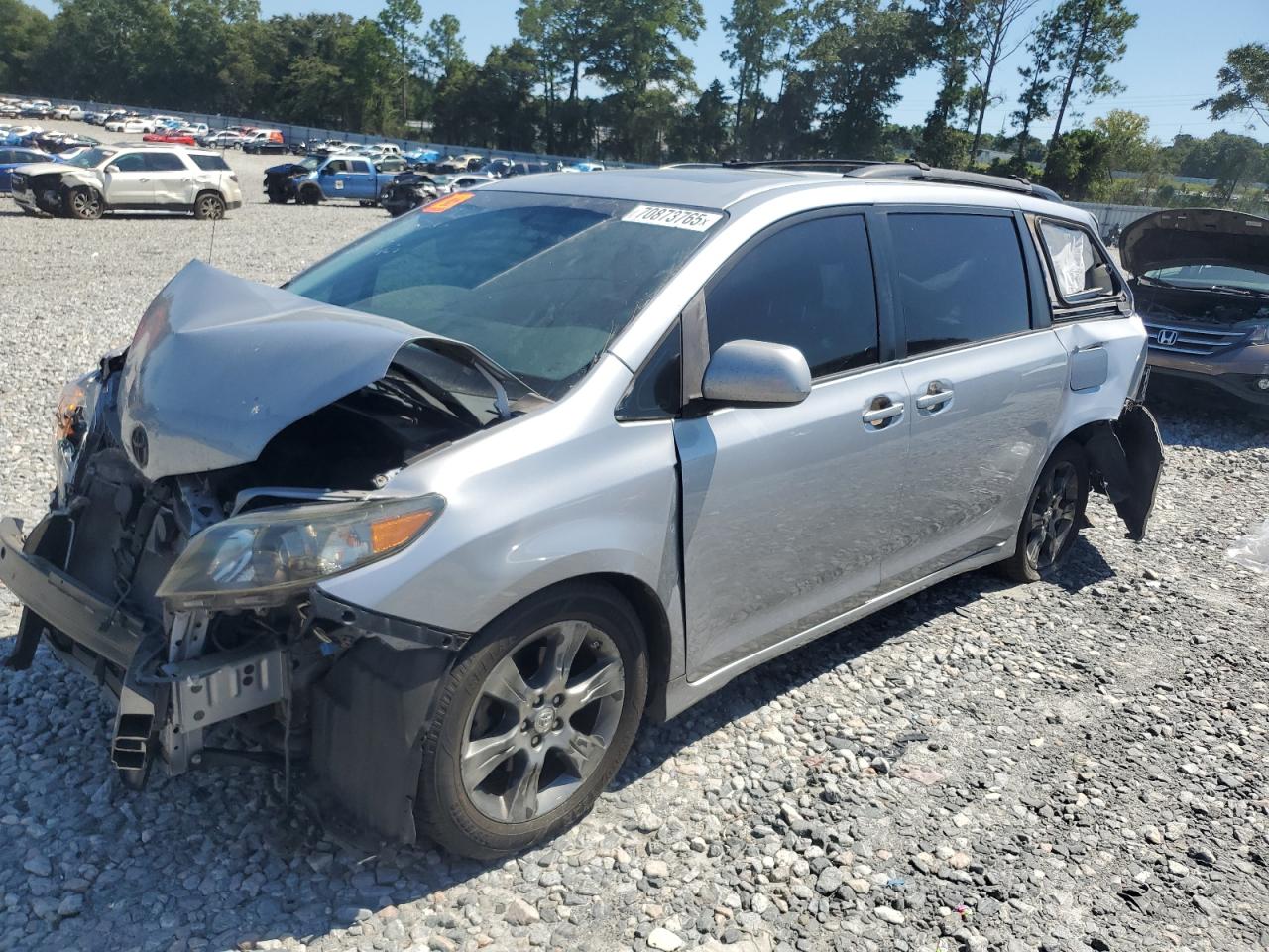 TOYOTA SIENNA SPORT