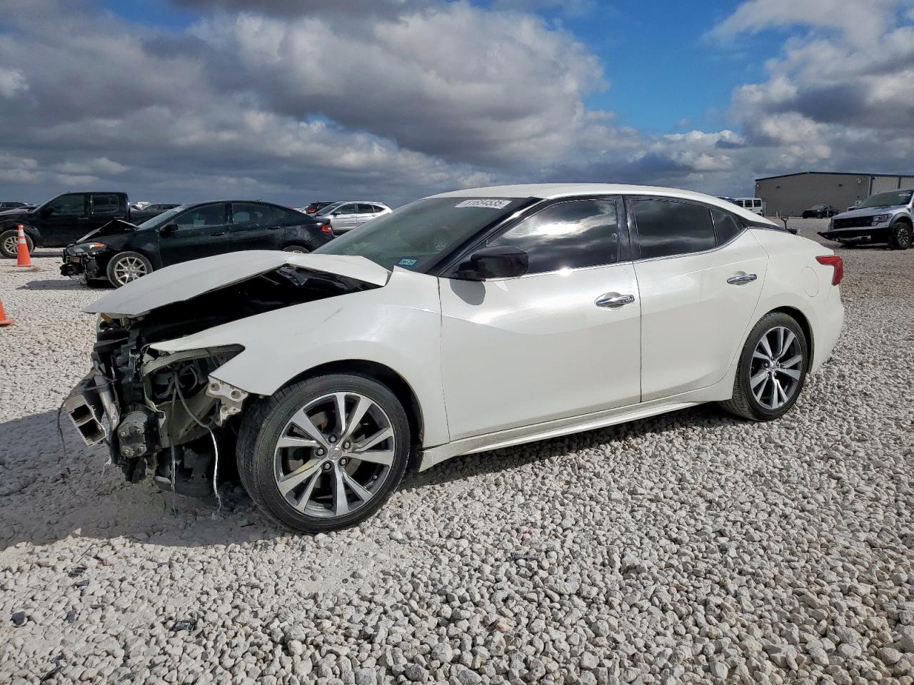 NISSAN MAXIMA 3.5S