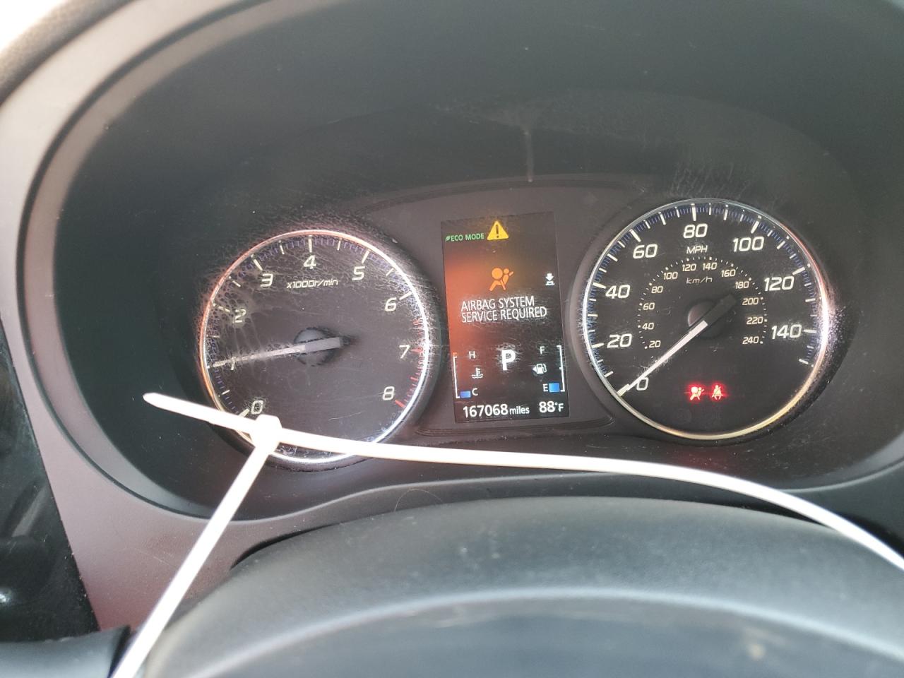 MITSUBISHI OUTLANDER SE