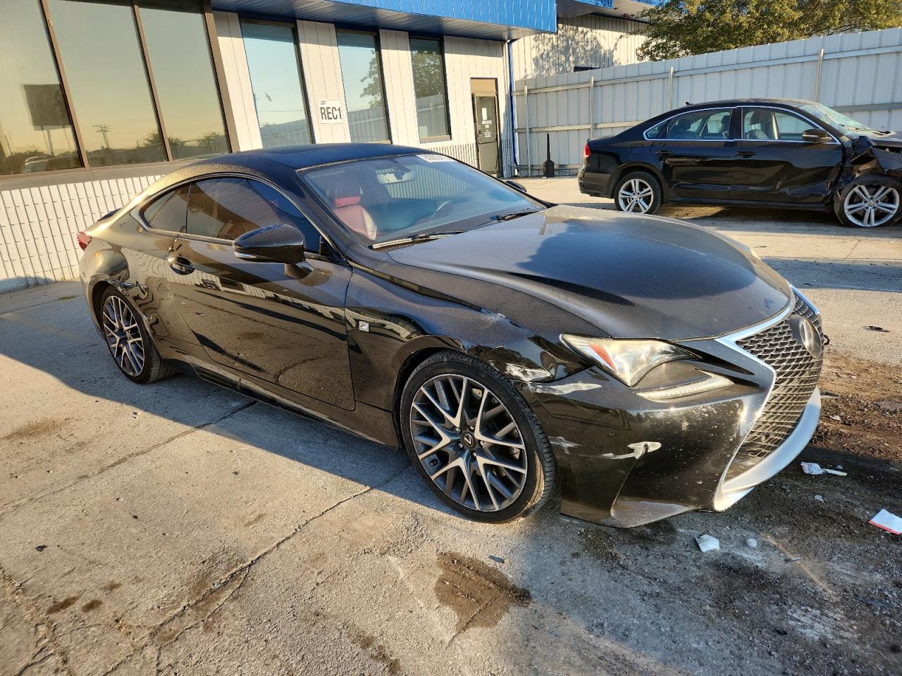 LEXUS RC 200T