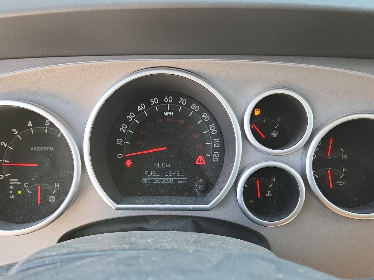 TOYOTA SEQUOIA PLATINUM