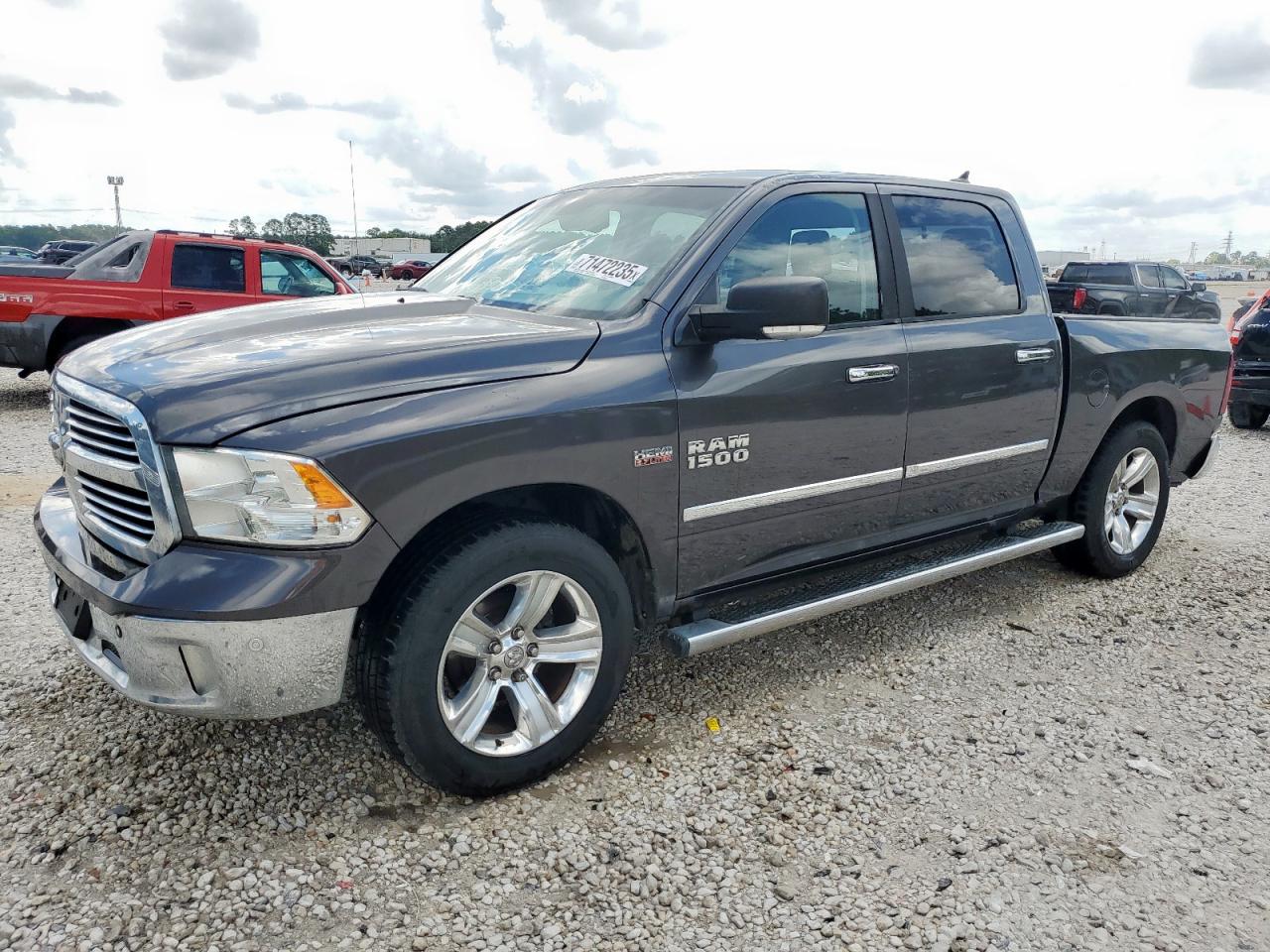 RAM 1500 SLT