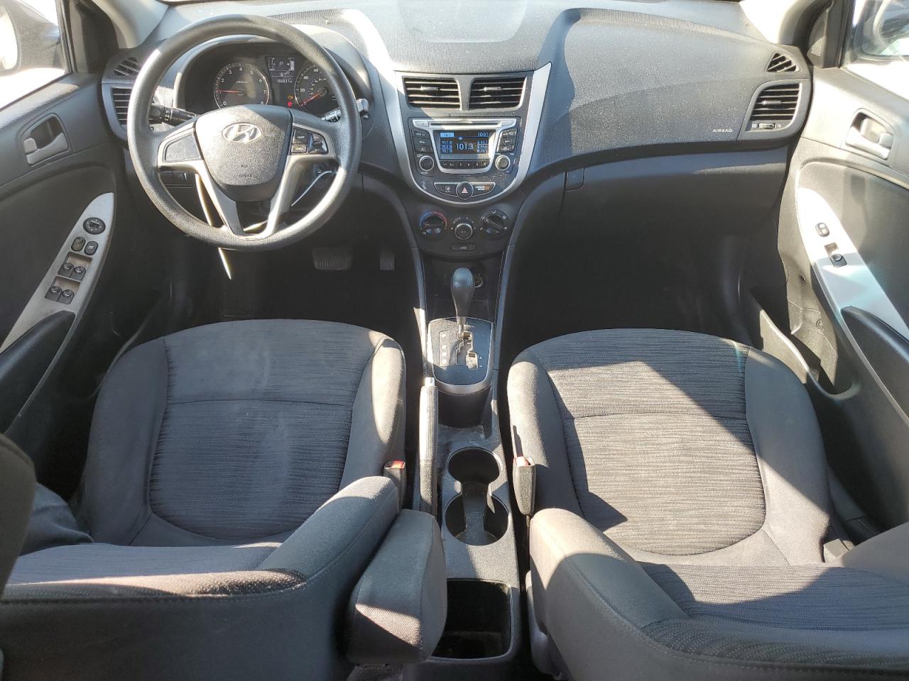 HYUNDAI ACCENT SE
