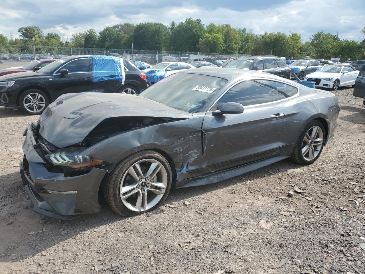  Salvage Ford Mustang