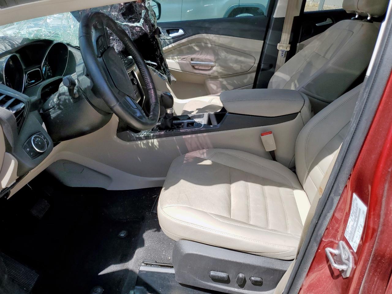 FORD ESCAPE TITANIUM