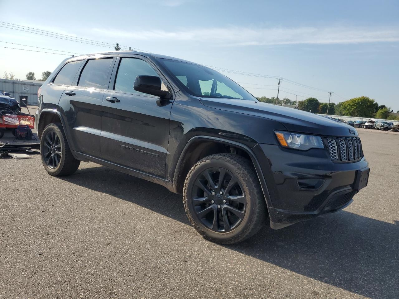 JEEP GRAND CHEROKEE LAREDO