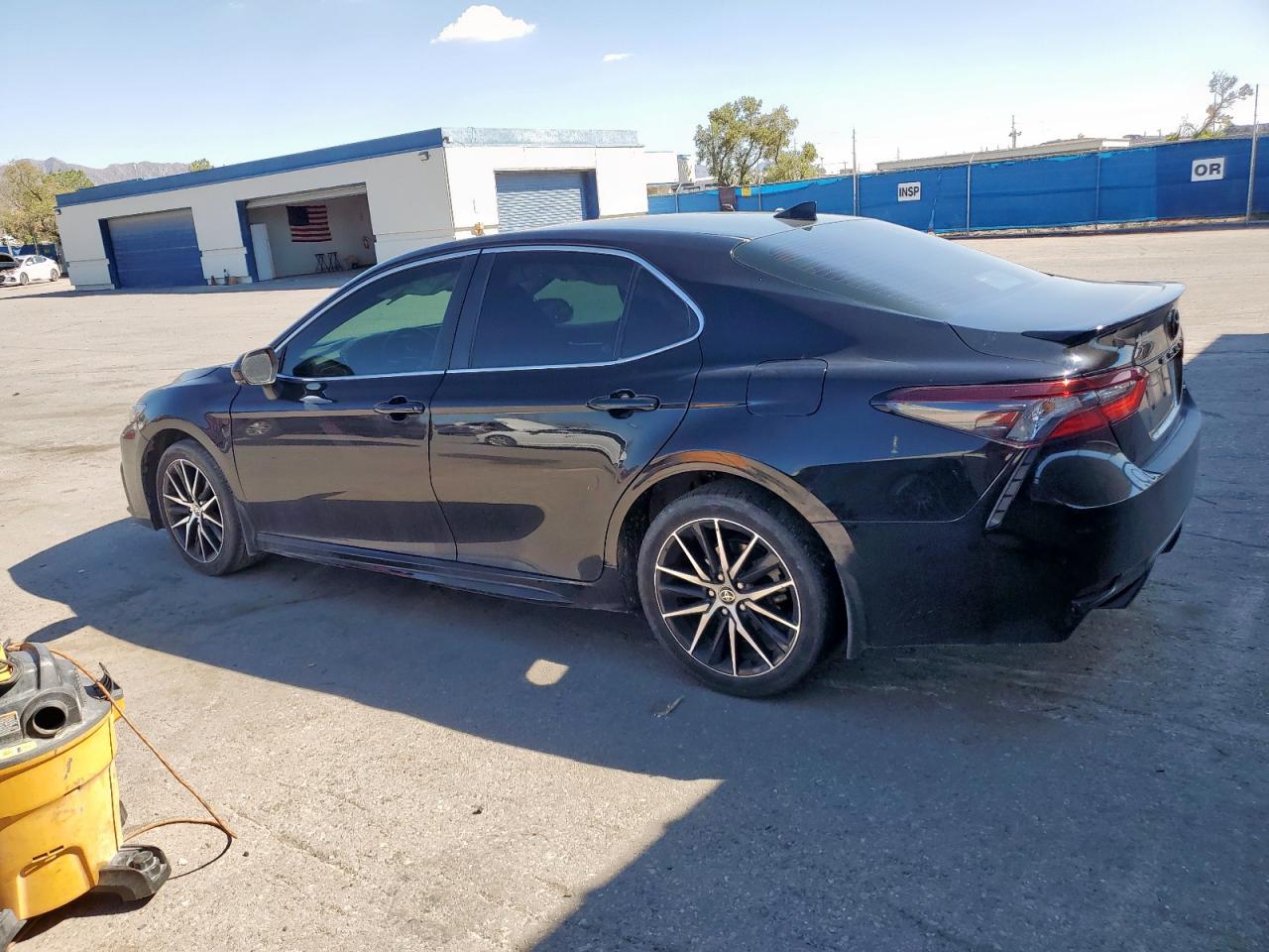 TOYOTA CAMRY SE NIGHT SHADE