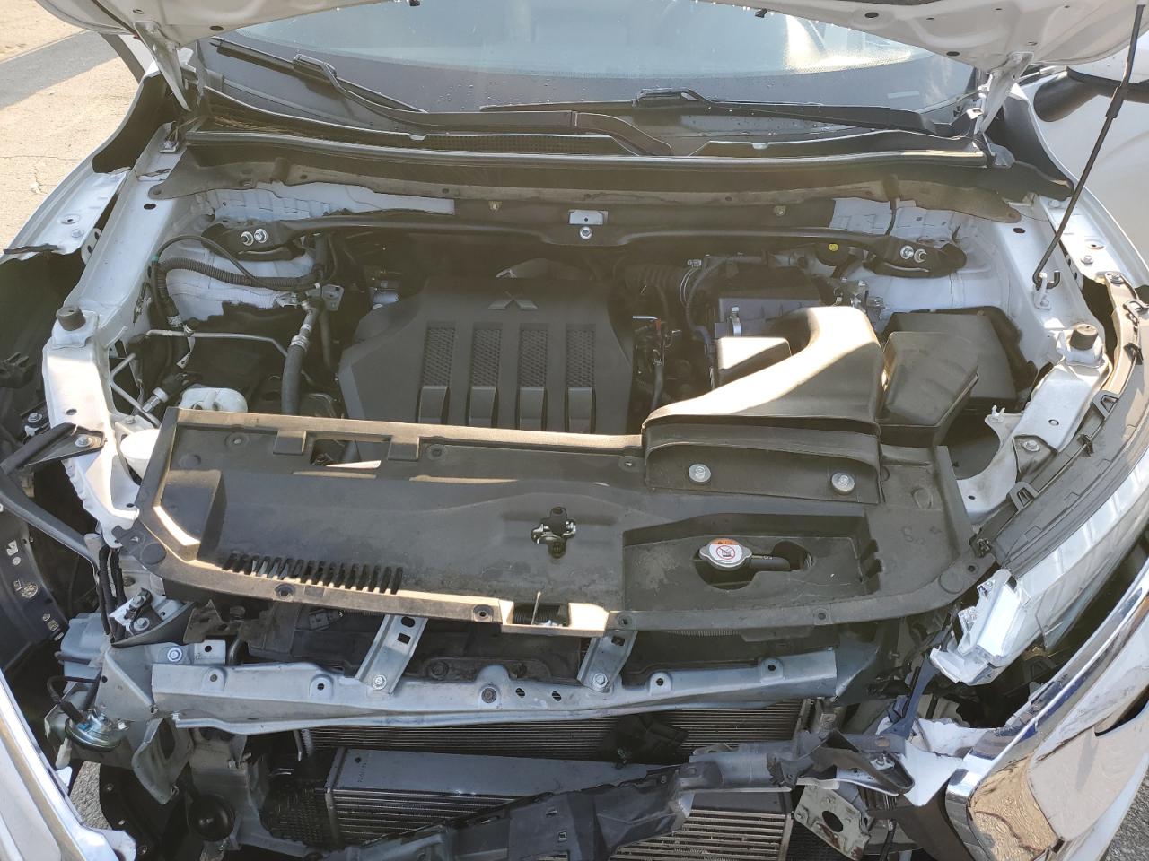 MITSUBISHI ECLIPSE SE