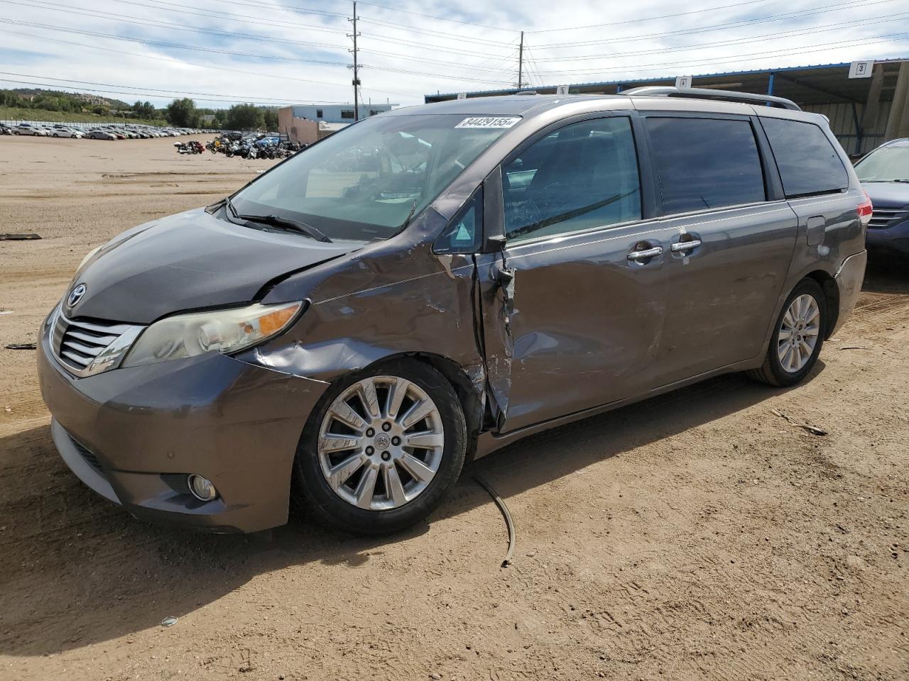 TOYOTA SIENNA XLE