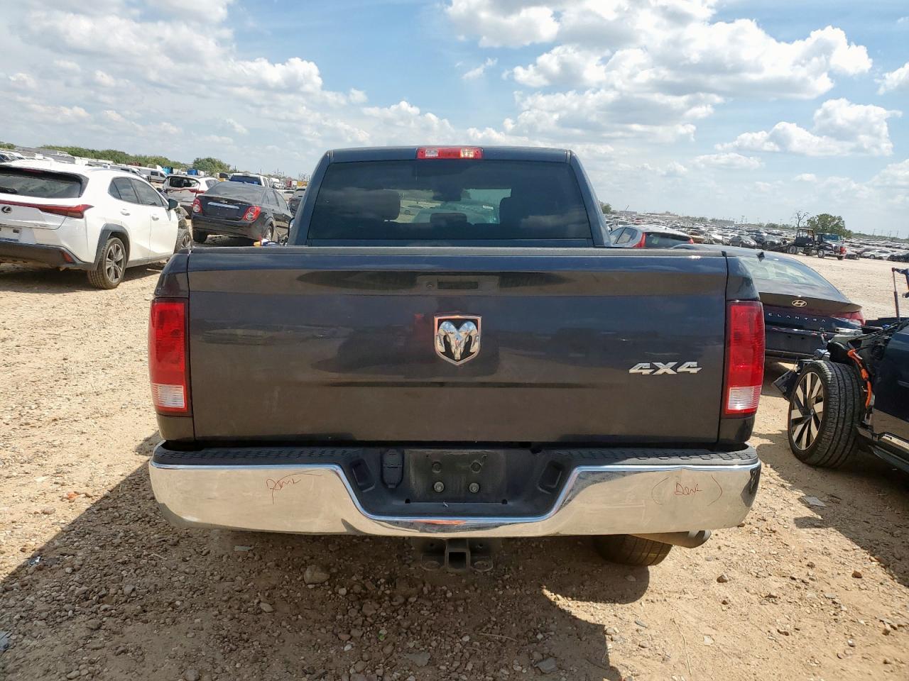 RAM 1500 TRADESMAN