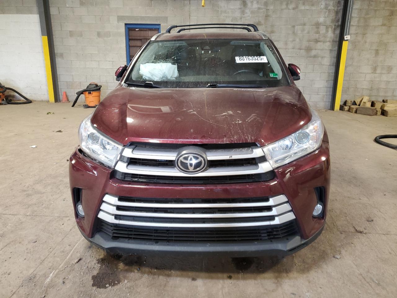 TOYOTA HIGHLANDER SE