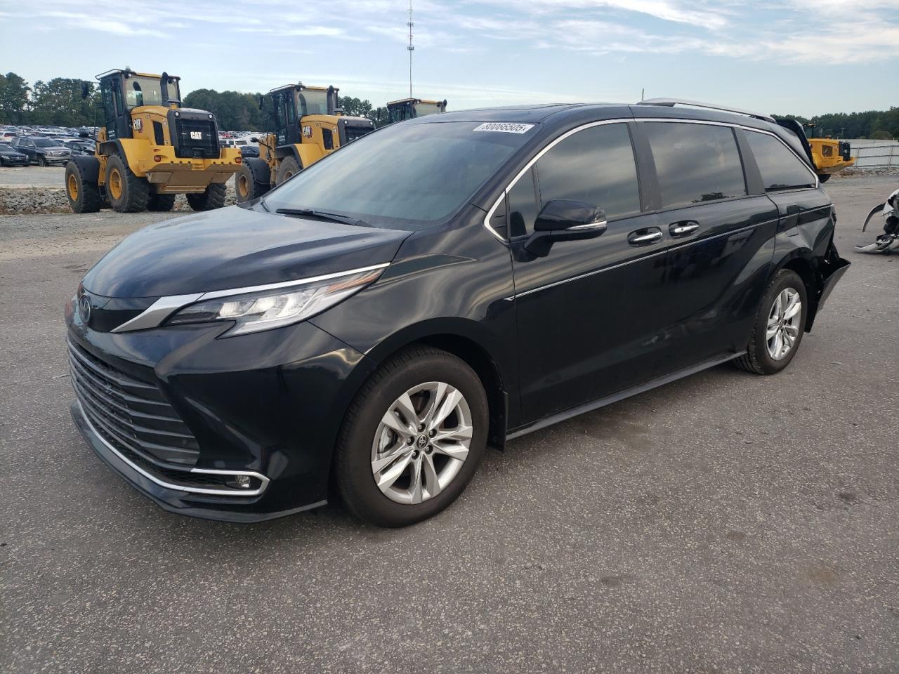 TOYOTA SIENNA LIMITED