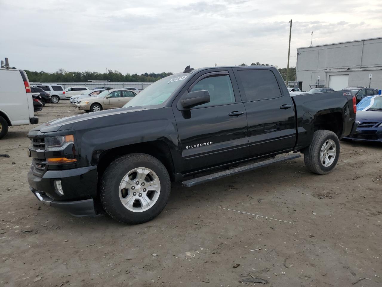  Salvage Chevrolet Silverado K1500 Lt