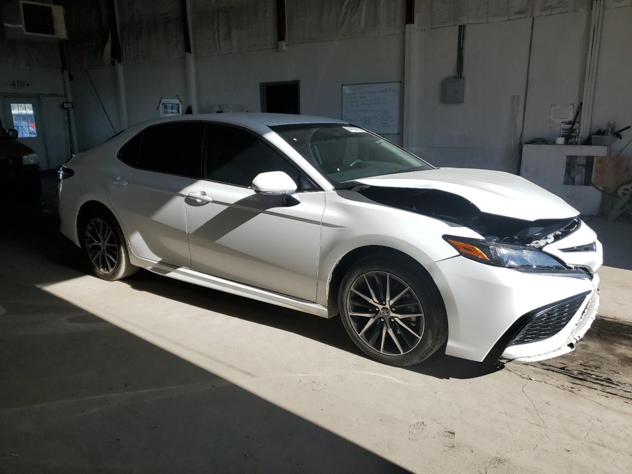 TOYOTA CAMRY SE NIGHT SHADE