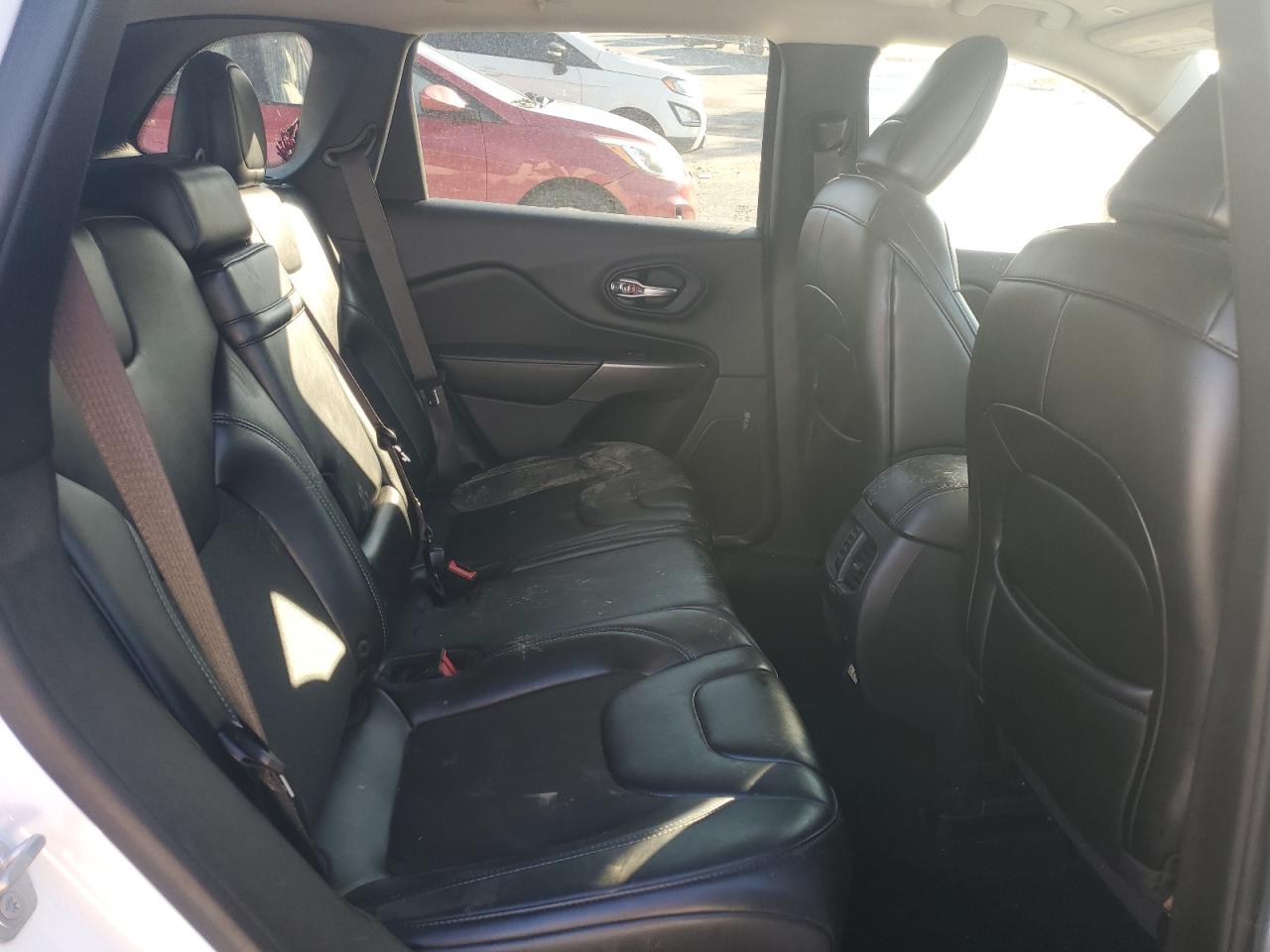 JEEP GRAND CHEROKEE LATITUDE PLUS