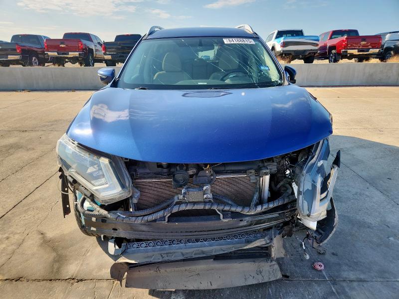 2017 NISSAN ROGUE 5N1AT2MM6HC842884