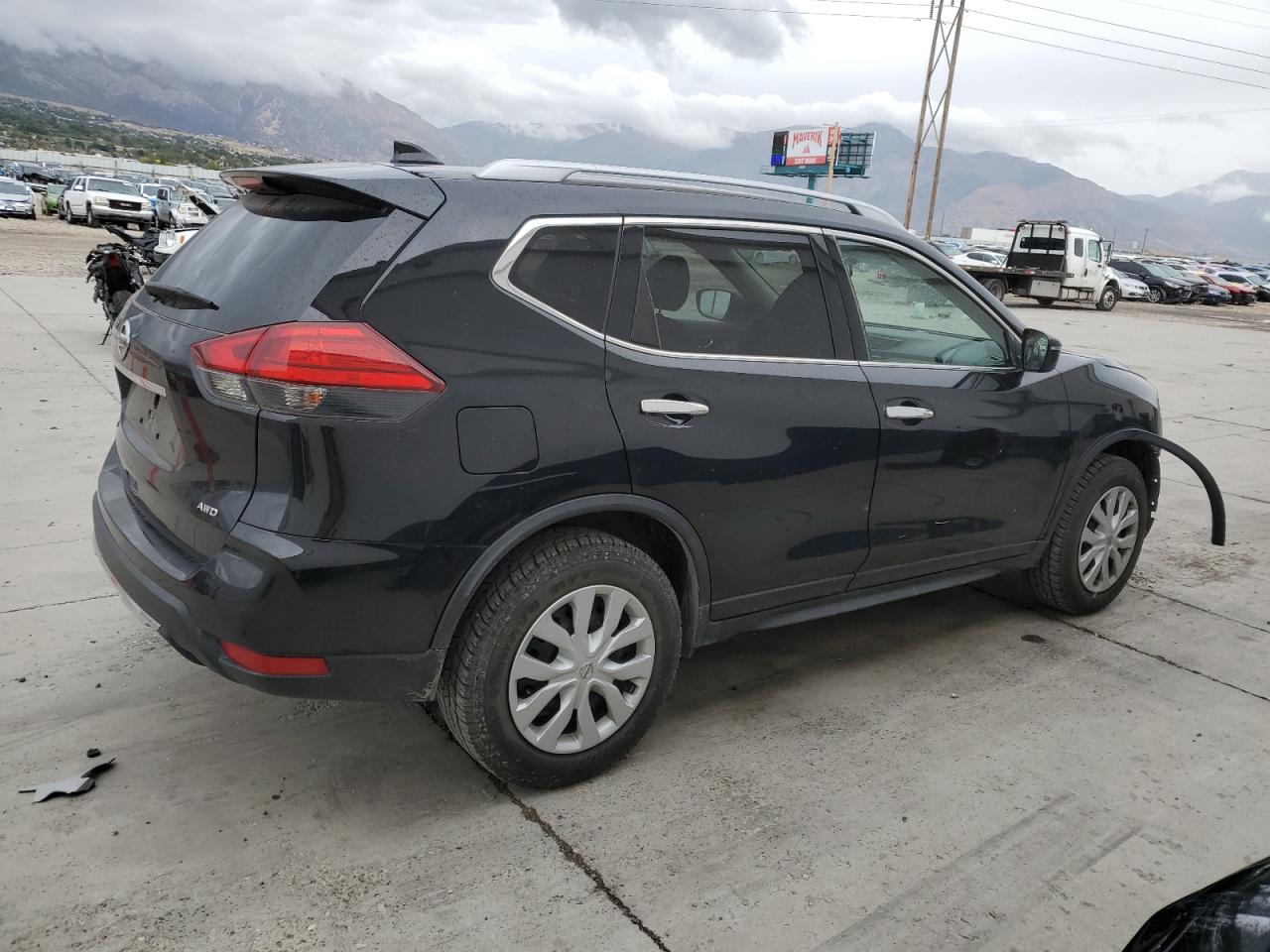 NISSAN ROGUE S