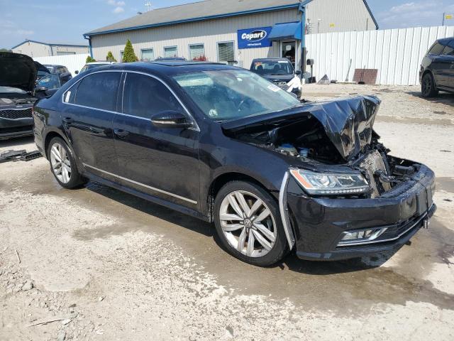 2017 VOLKSWAGEN PASSAT SEL 1VWCT7A32HC057376