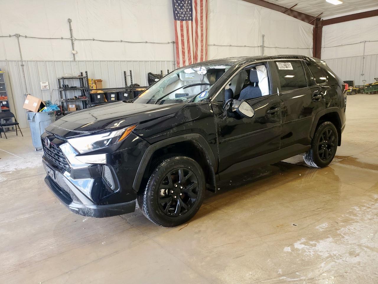 TOYOTA RAV4 LE