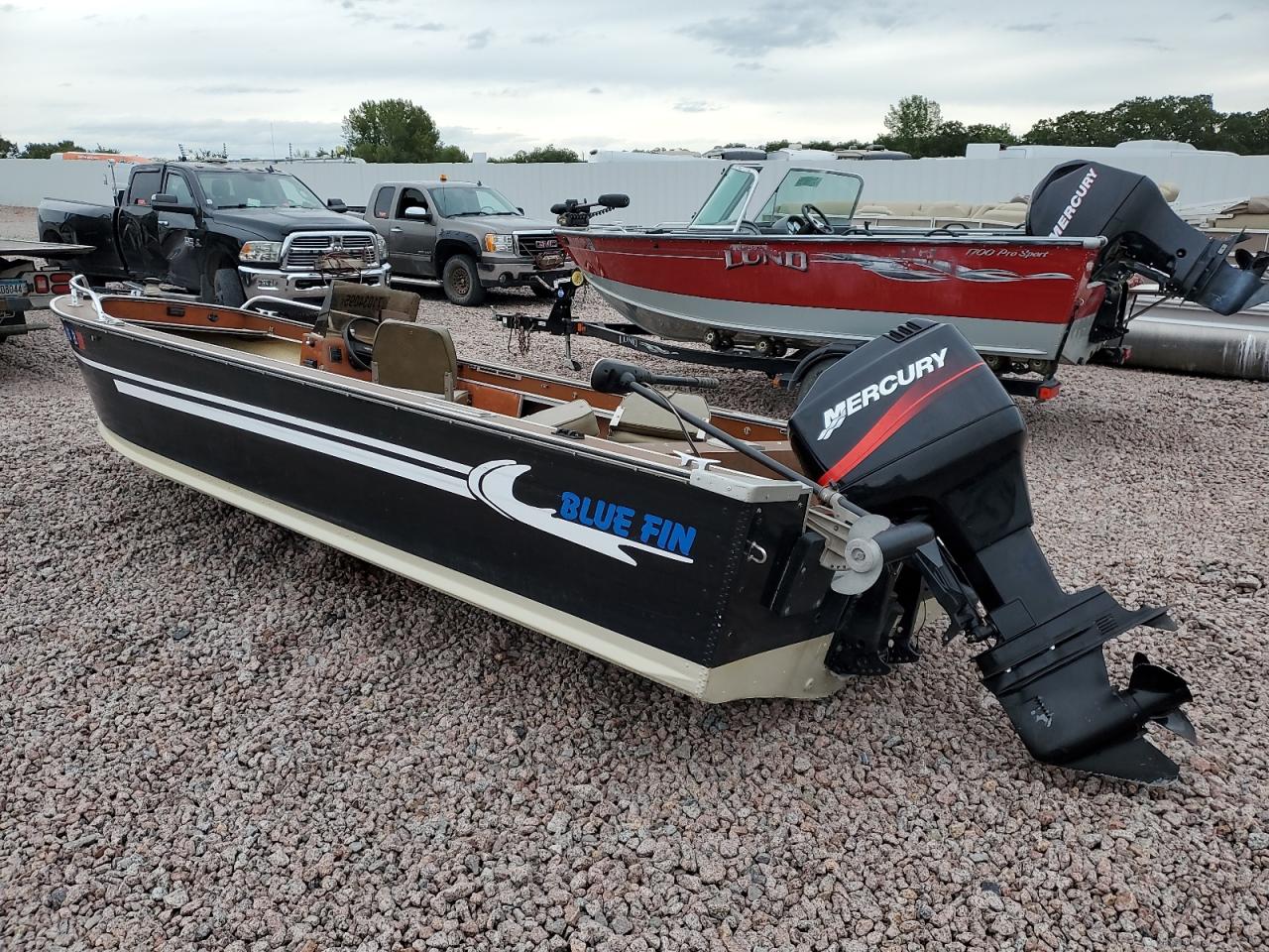 Lot #3237068983 1982 BLUEWATER YACHTS BOAT