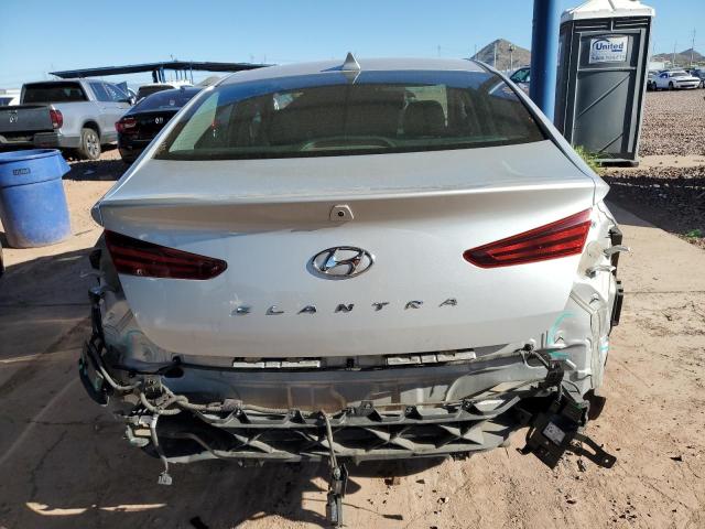 2019 HYUNDAI ELANTRA SE - 5NPD84LF0KH445247