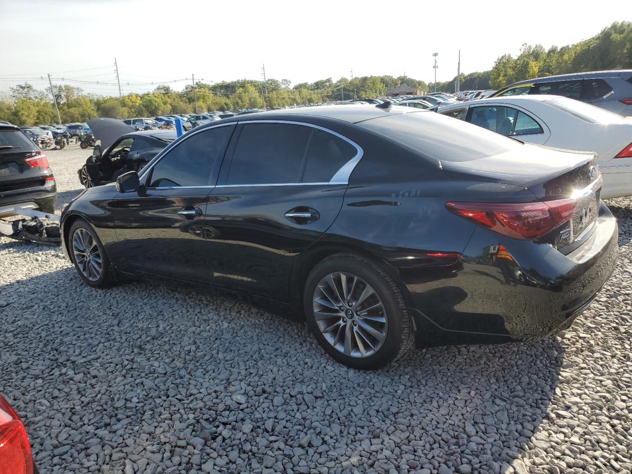 INFINITI Q50 LUXE