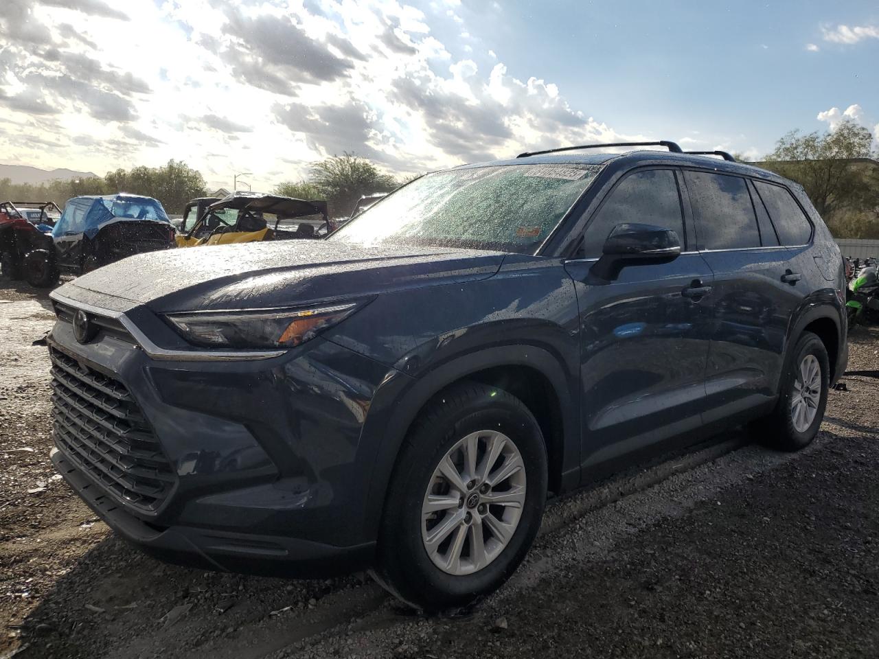 TOYOTA HIGHLANDER XLE