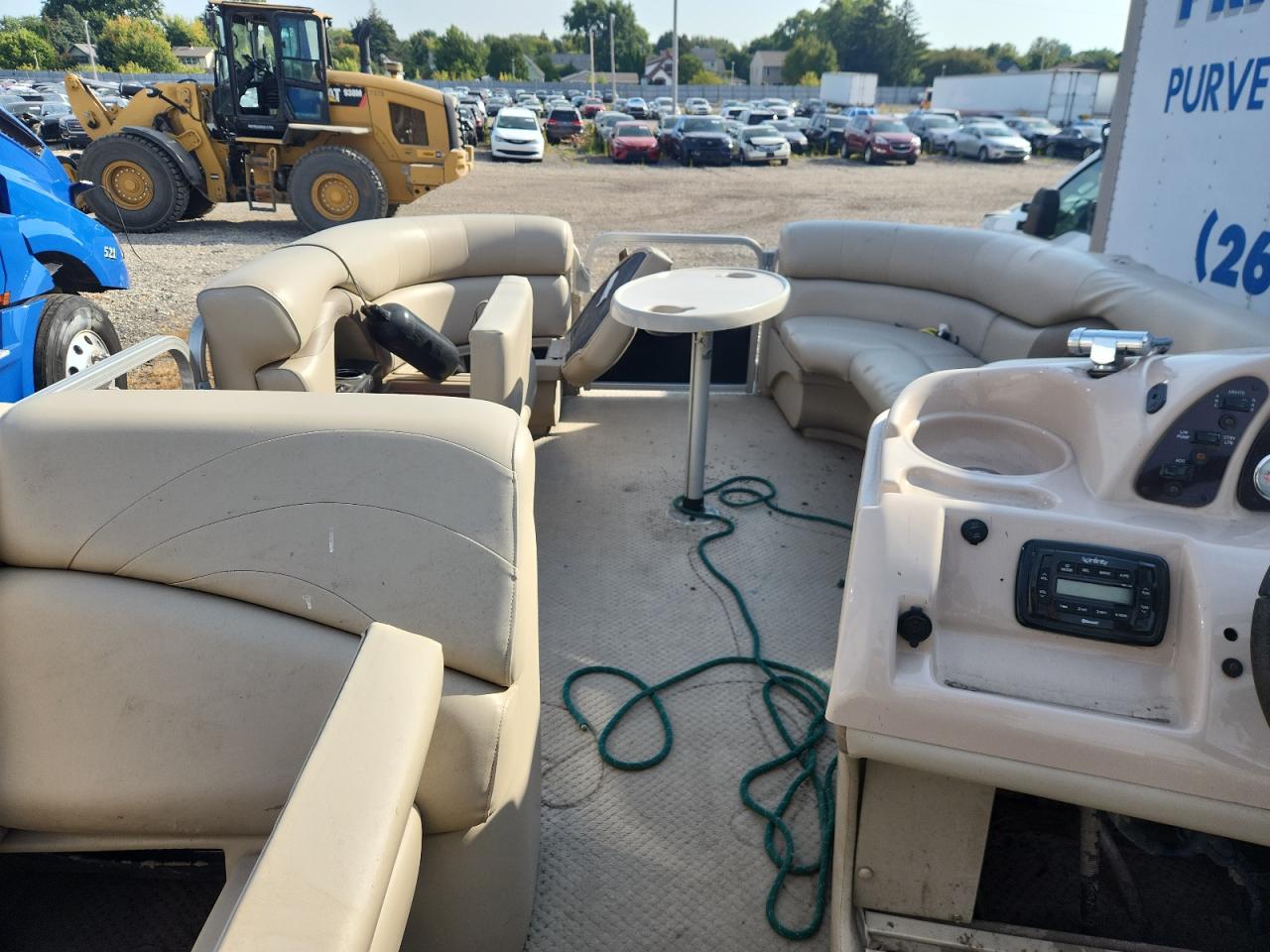Lot #3248744840 2012 STARCRAFT BOAT