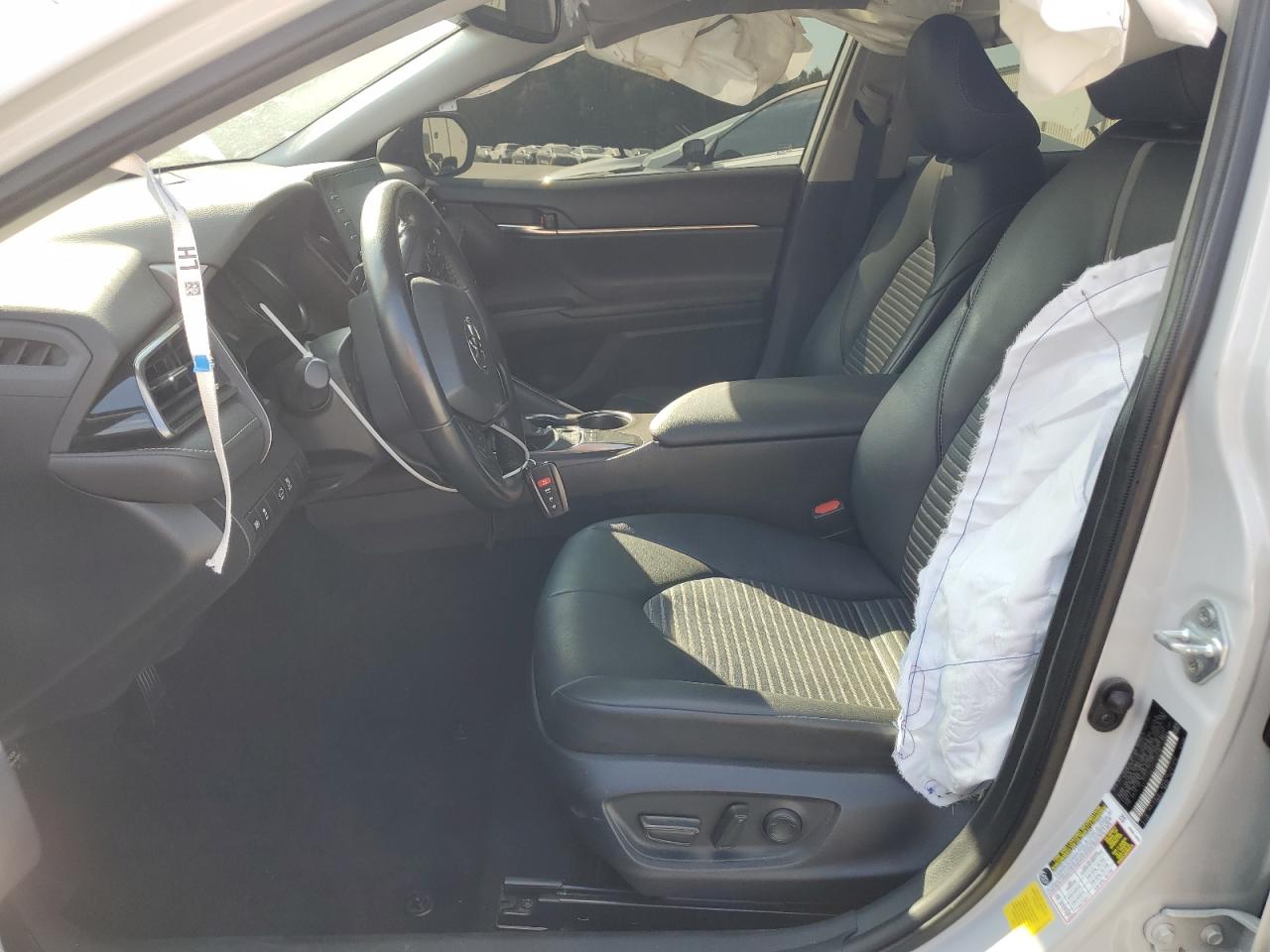 TOYOTA CAMRY SE NIGHT SHADE