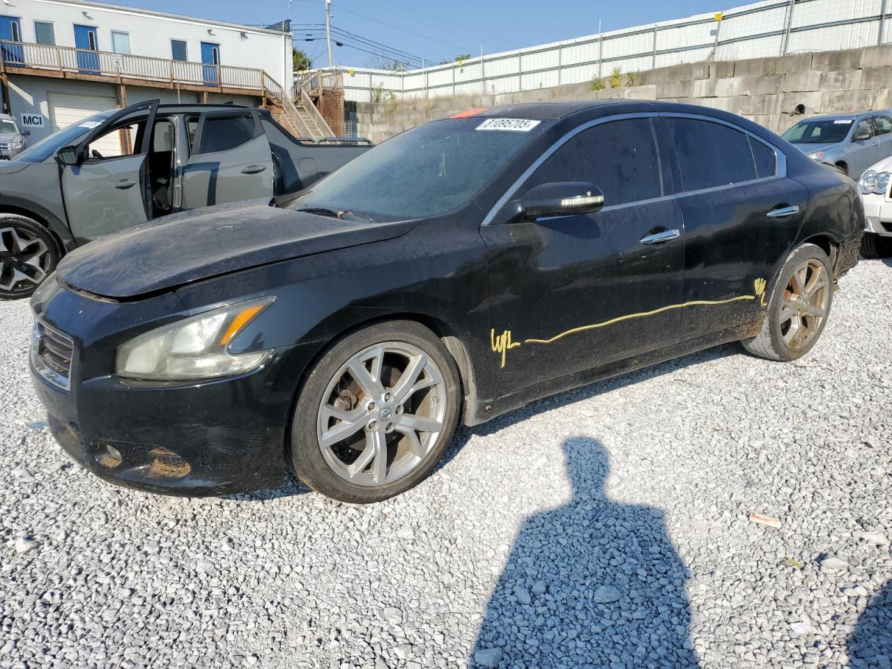 NISSAN MAXIMA S