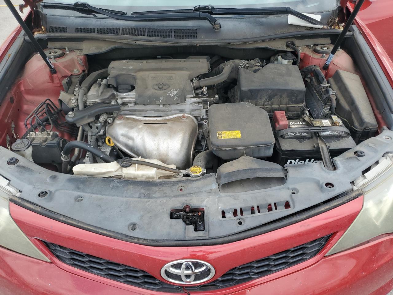 TOYOTA CAMRY BASE