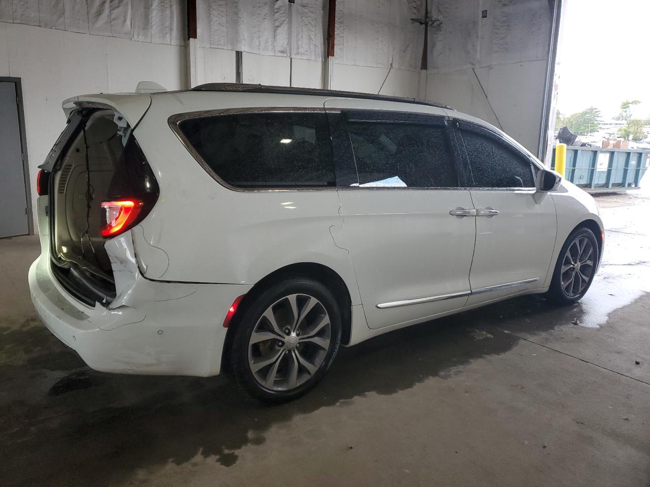 CHRYSLER PACIFICA LIMITED