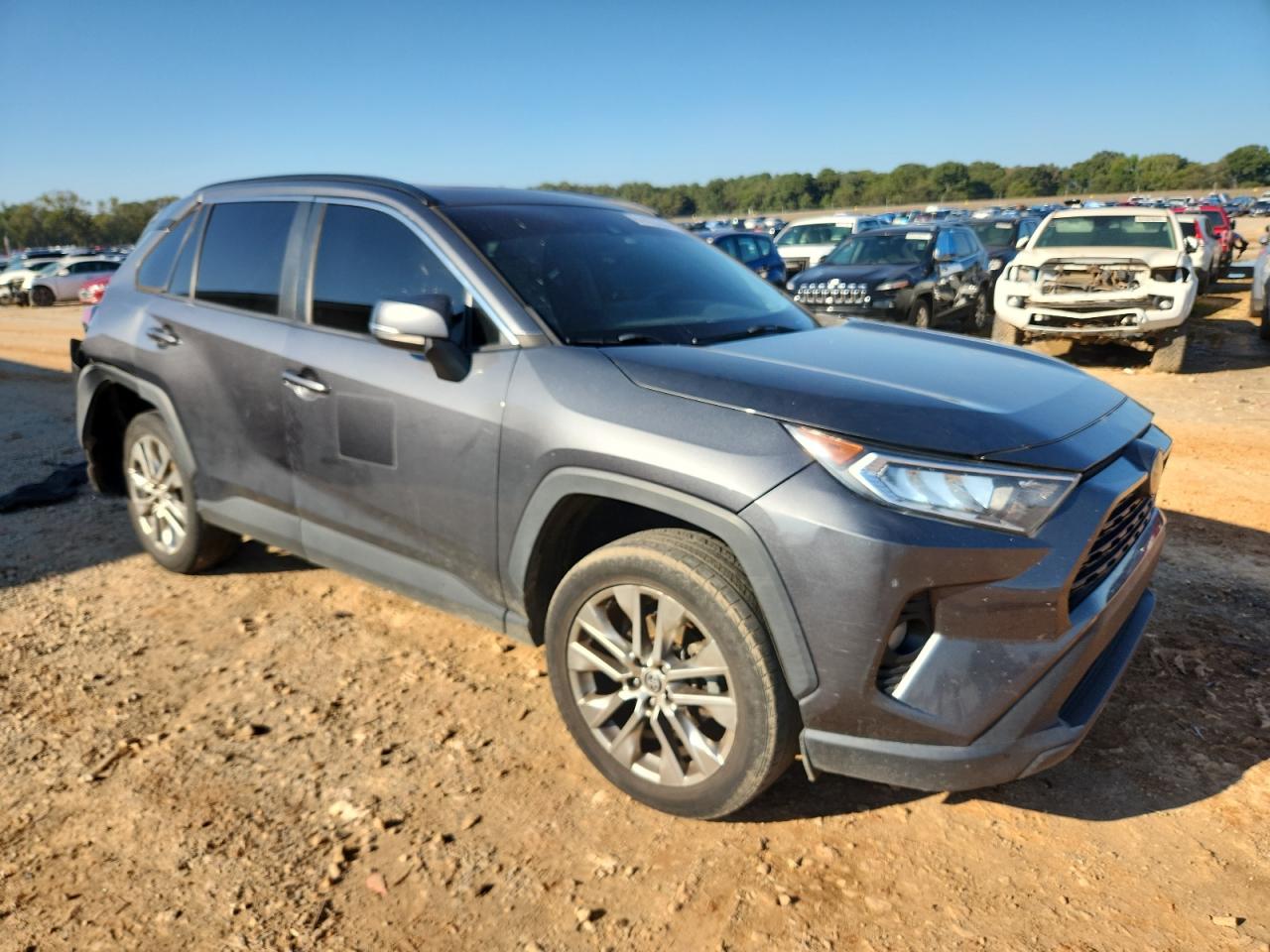 TOYOTA RAV4 XLE PREMIUM