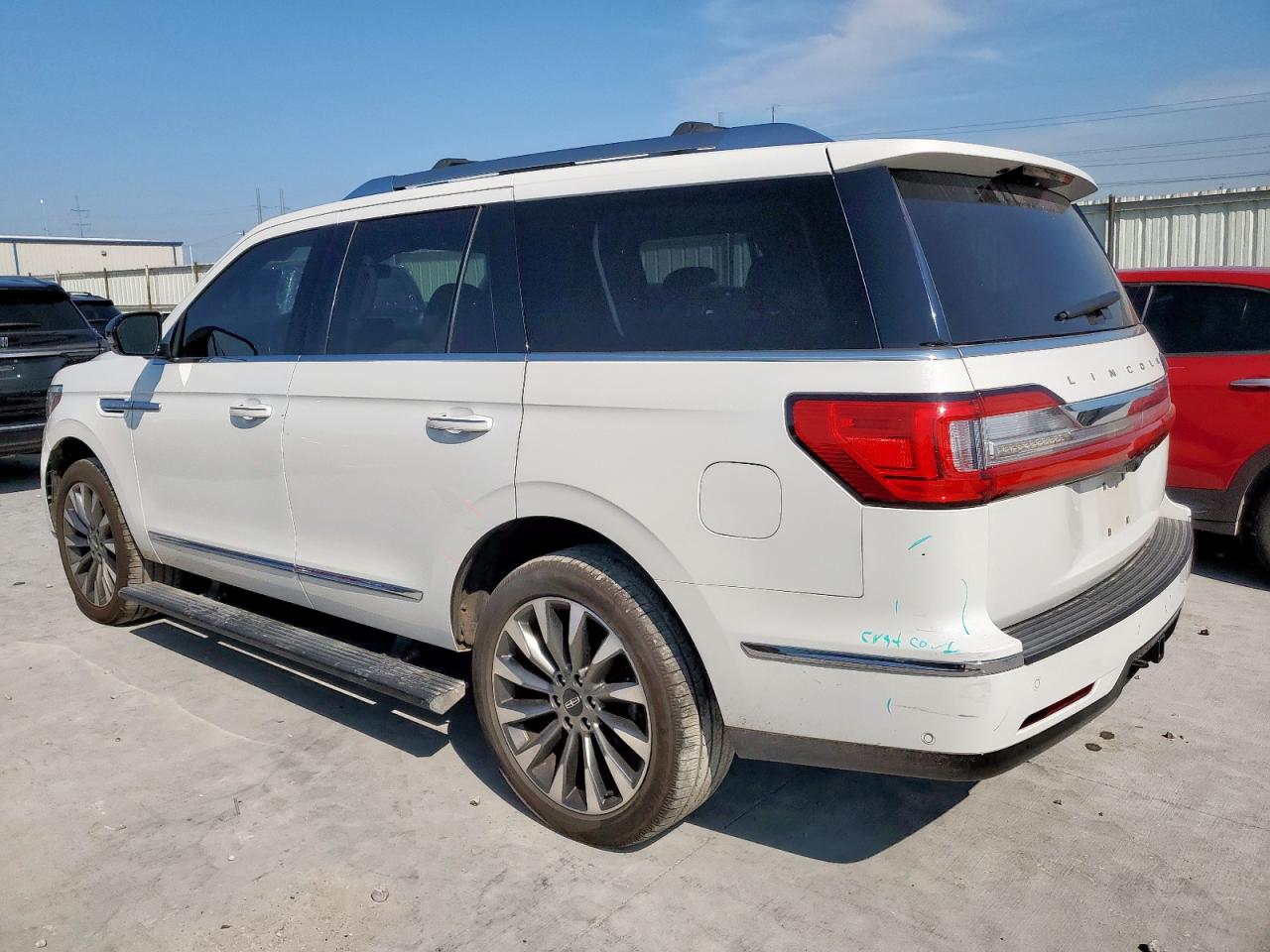 LINCOLN NAVIGATOR RESERVE