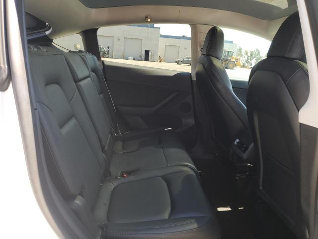 2022 TESLA MODEL Y 7SAYGAEE1NF490744