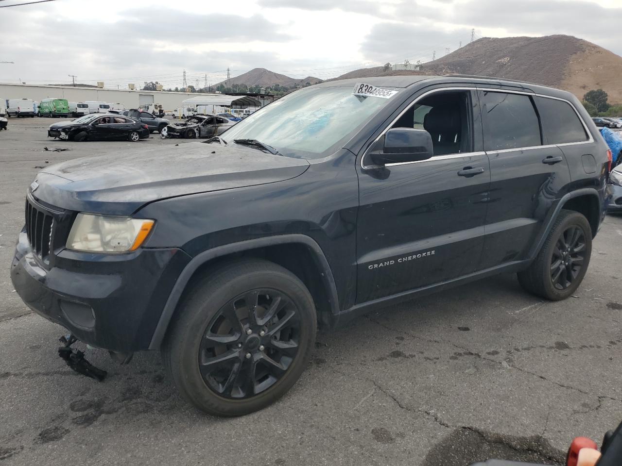 JEEP GRAND CHEROKEE LAREDO