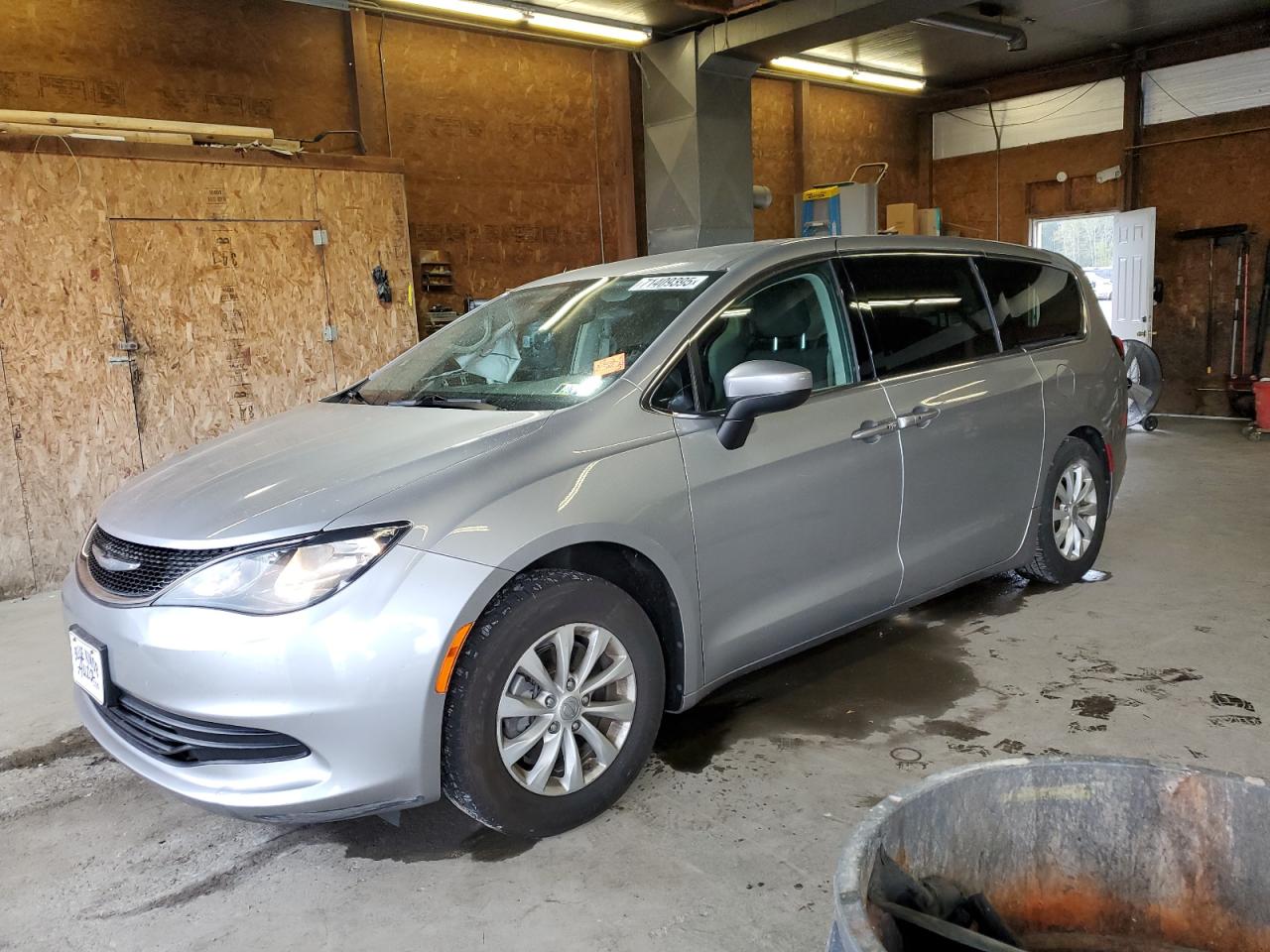 CHRYSLER PACIFICA TOURING