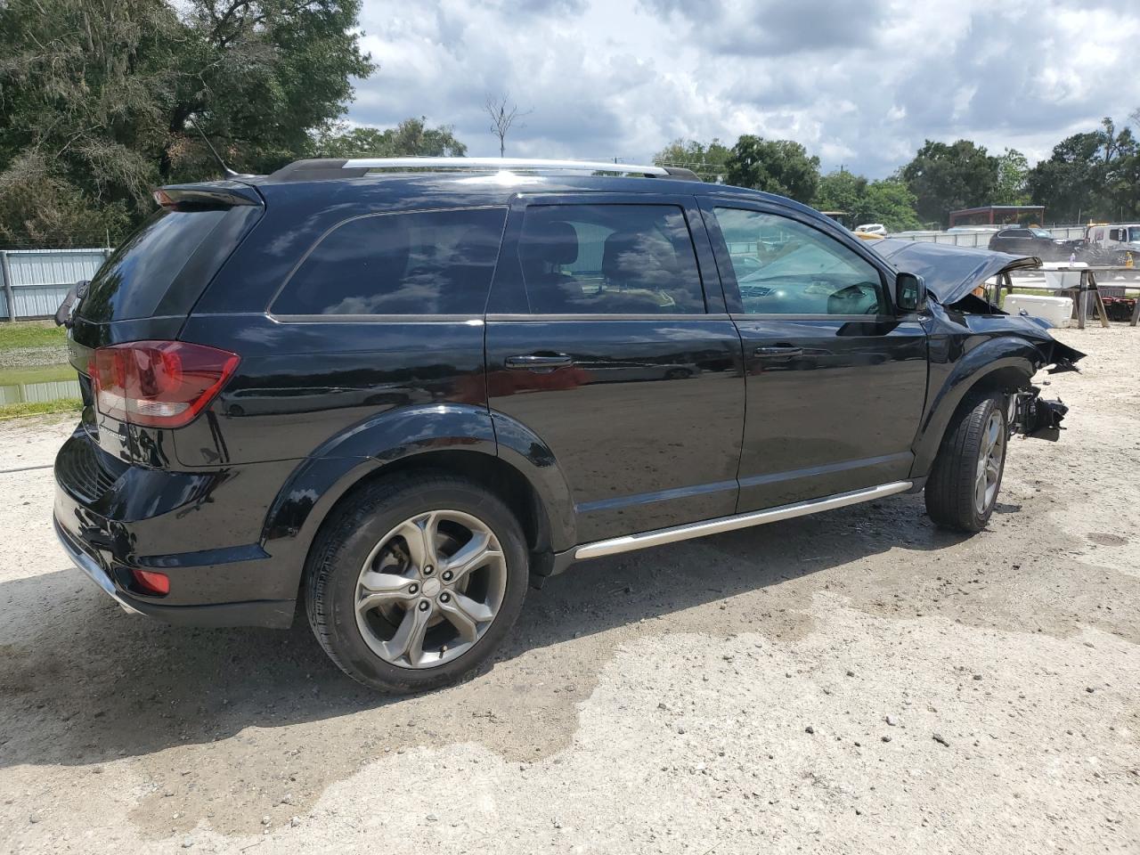 DODGE JOURNEY CROSSROAD