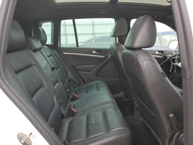 2016 VOLKSWAGEN TIGUAN COM - WVGJV7AX9GW069007