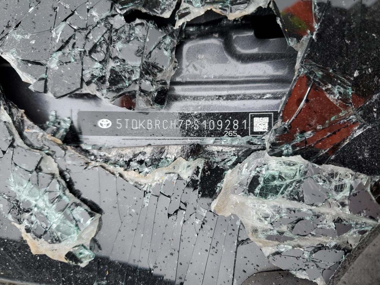 TOYOTA HIGHLANDER HYBRID XLE