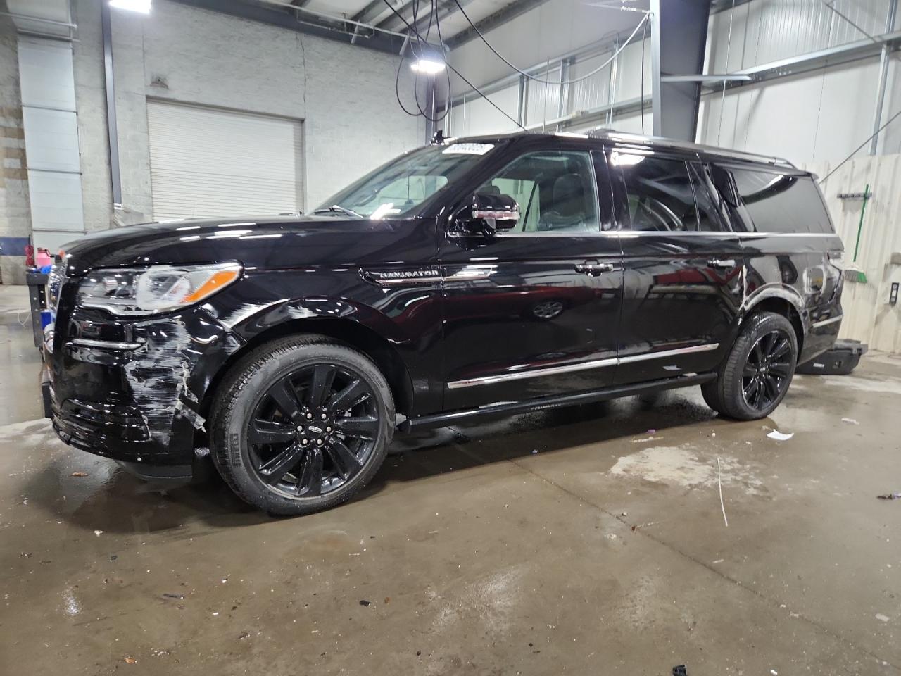 Lot #3274695824 2024 LINCOLN NAVIGATOR