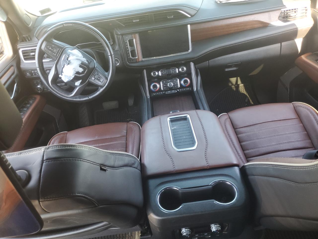 GMC YUKON DENALI ULTIMATE