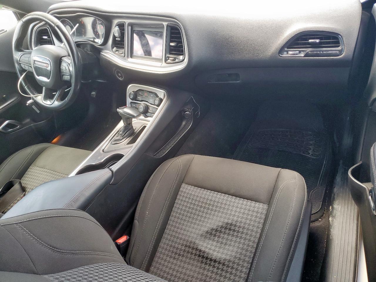 DODGE CHALLENGER SXT