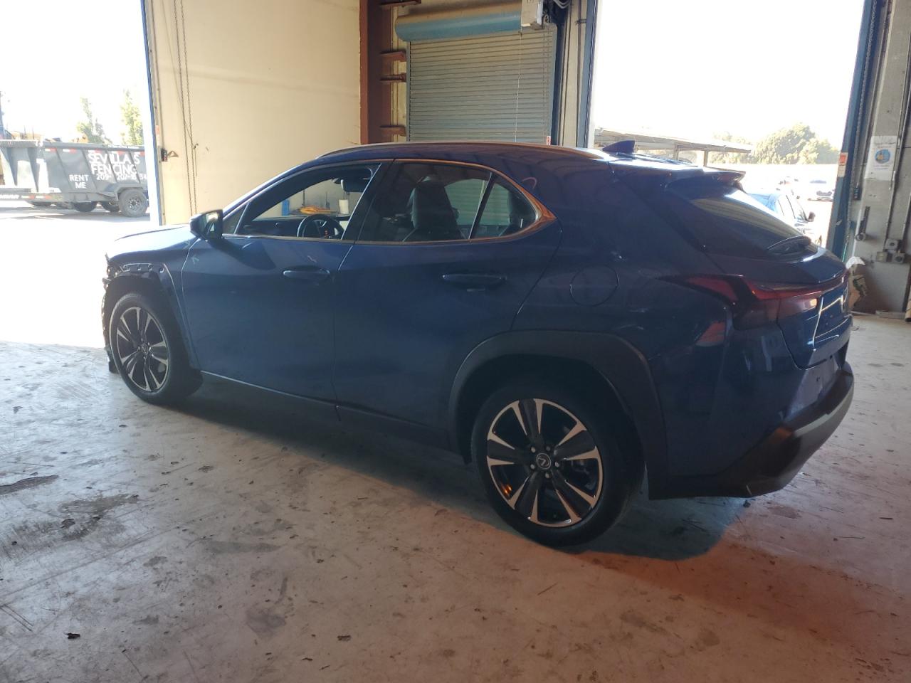 LEXUS UX 250H BASE