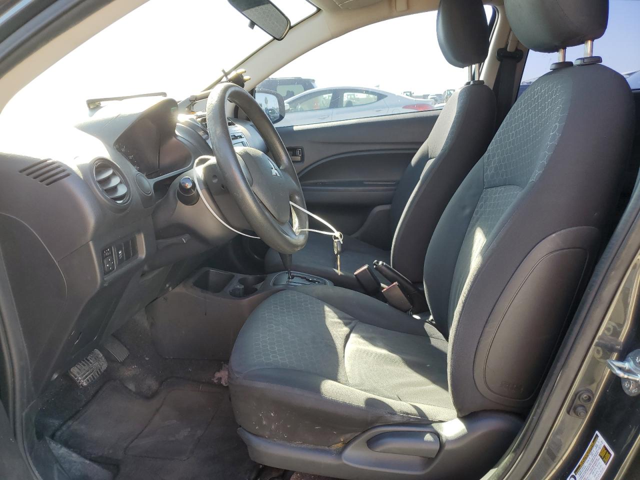 MITSUBISHI MIRAGE DE