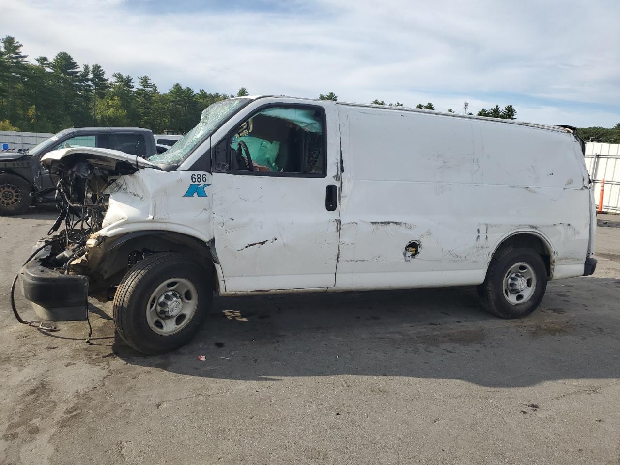Lot #3312404119 2018 CHEVROLET EXPRESS G2