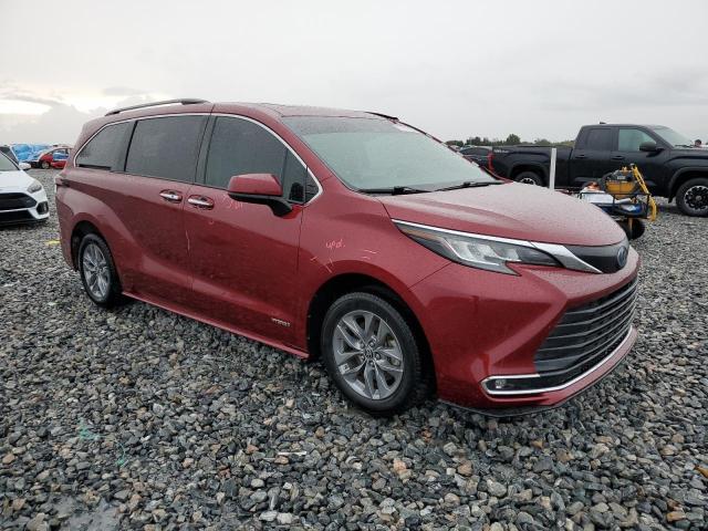 2021 TOYOTA SIENNA XLE 5TDYRKEC9MS066959