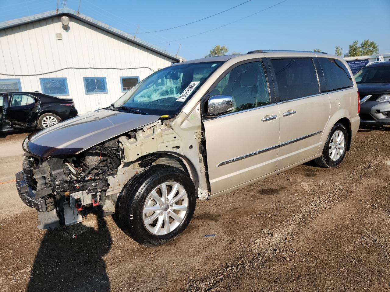CHRYSLER TOWN & COUNTRY LIMITED PLATINUM